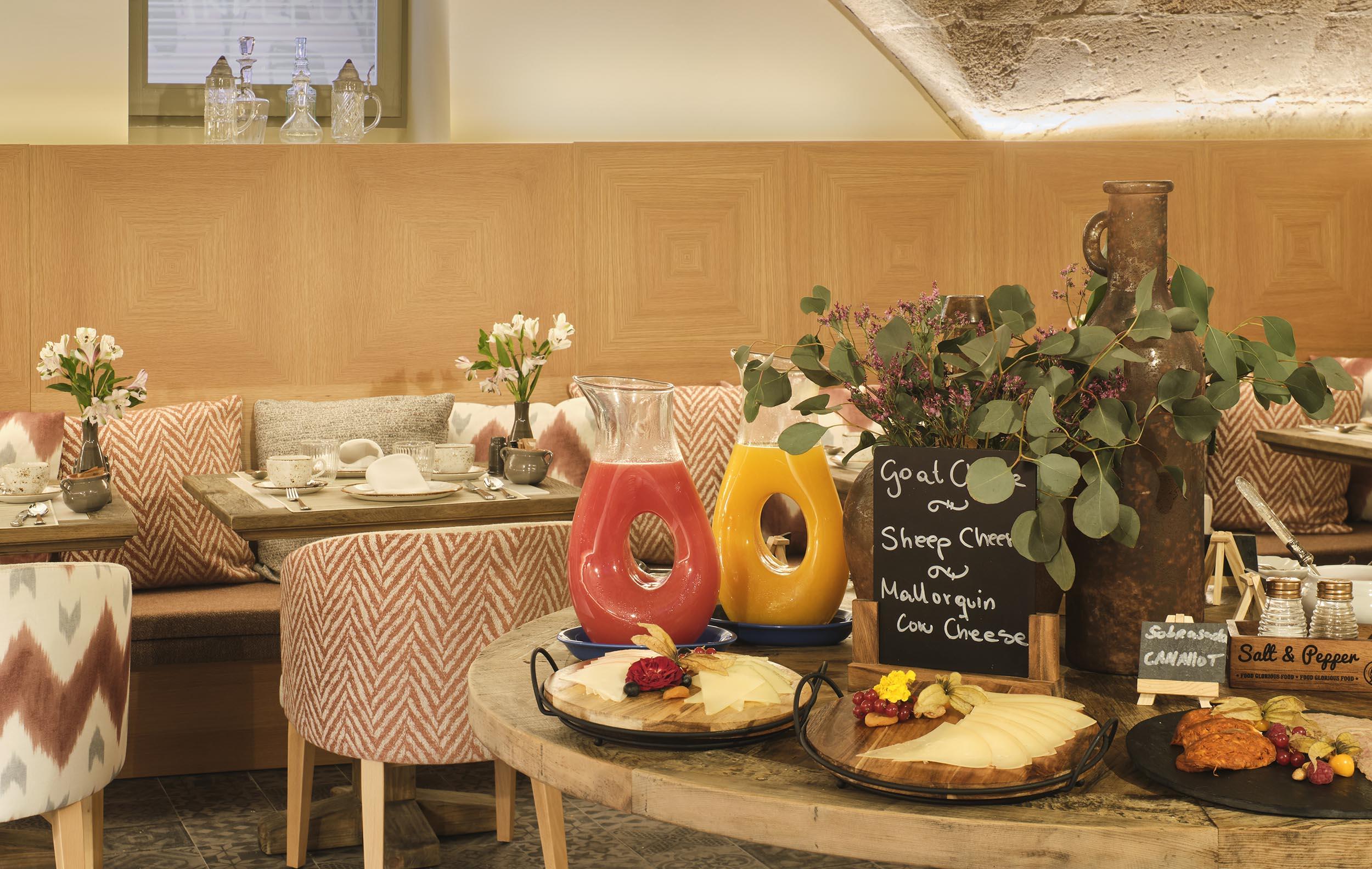 Hotel Antigua Palma - Casa Noble المظهر الخارجي الصورة The dining room at the new hospital