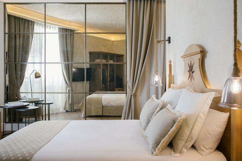 Hotel Antigua Palma - Casa Noble المظهر الخارجي الصورة A suite at the Mandarin Oriental, Paris