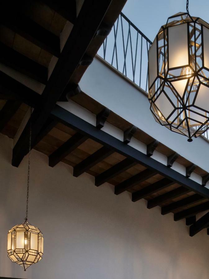 Hotel Antigua Palma - Casa Noble المظهر الخارجي الصورة A ceiling corbelled with a square corbel
